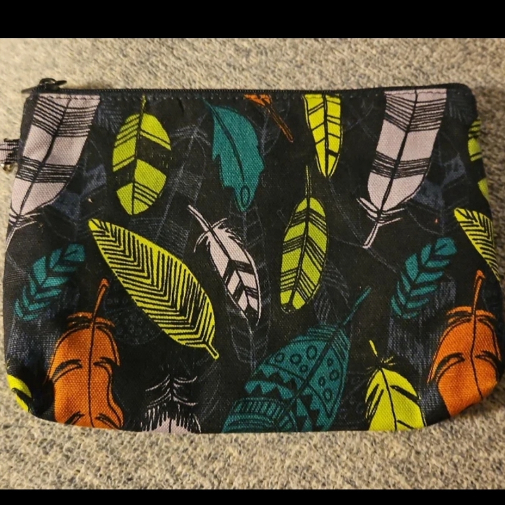 Thirty-One Feather Print Mini Zippered Pouch